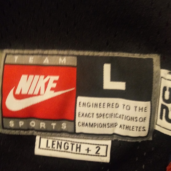 Allan Houston Vintage Nike Rewind - Picture 3 of 3